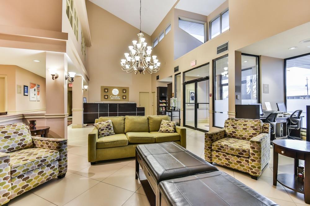 Comfort Inn & Suites Ambassador Bridge Windsor Buitenkant foto