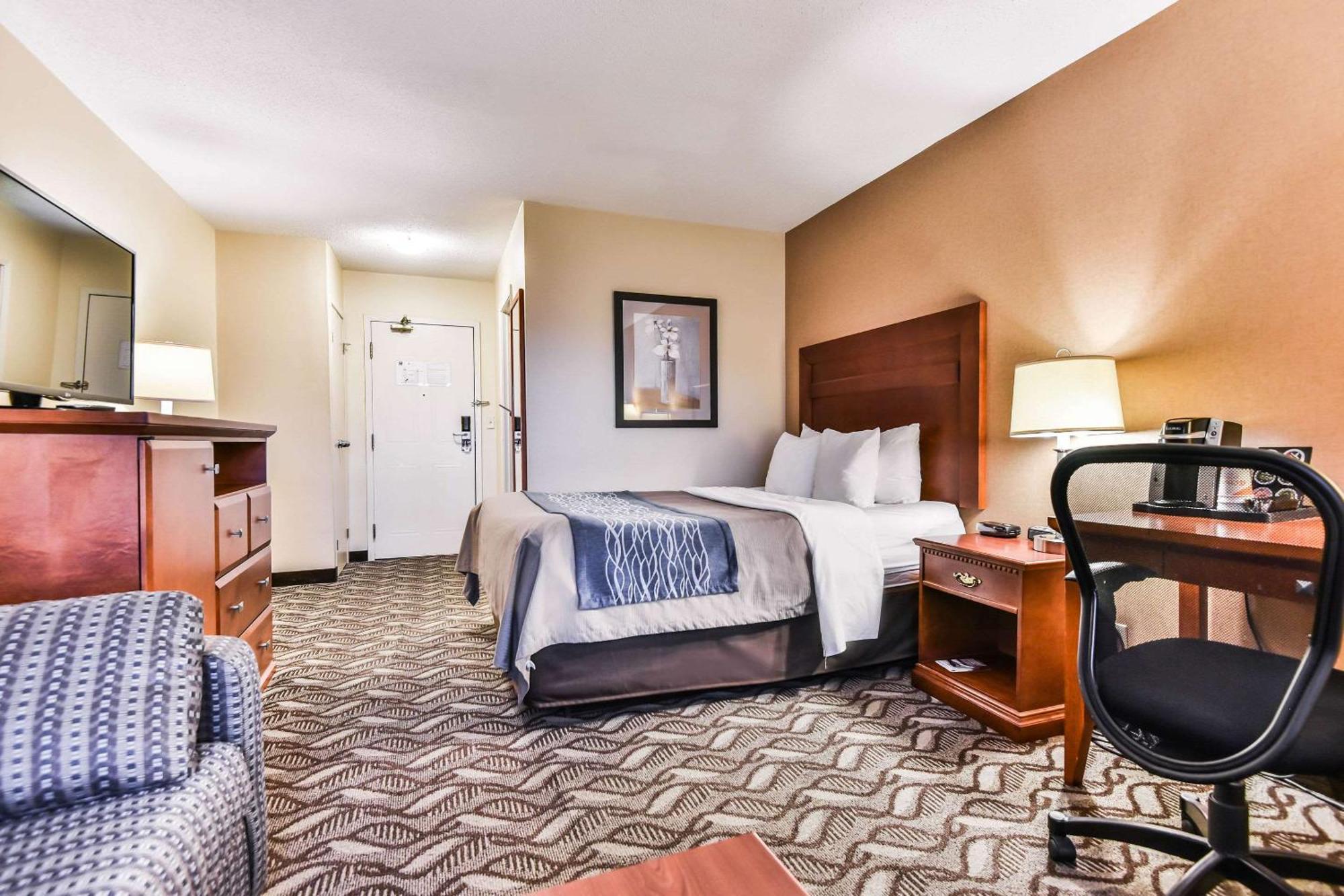 Comfort Inn & Suites Ambassador Bridge Windsor Buitenkant foto