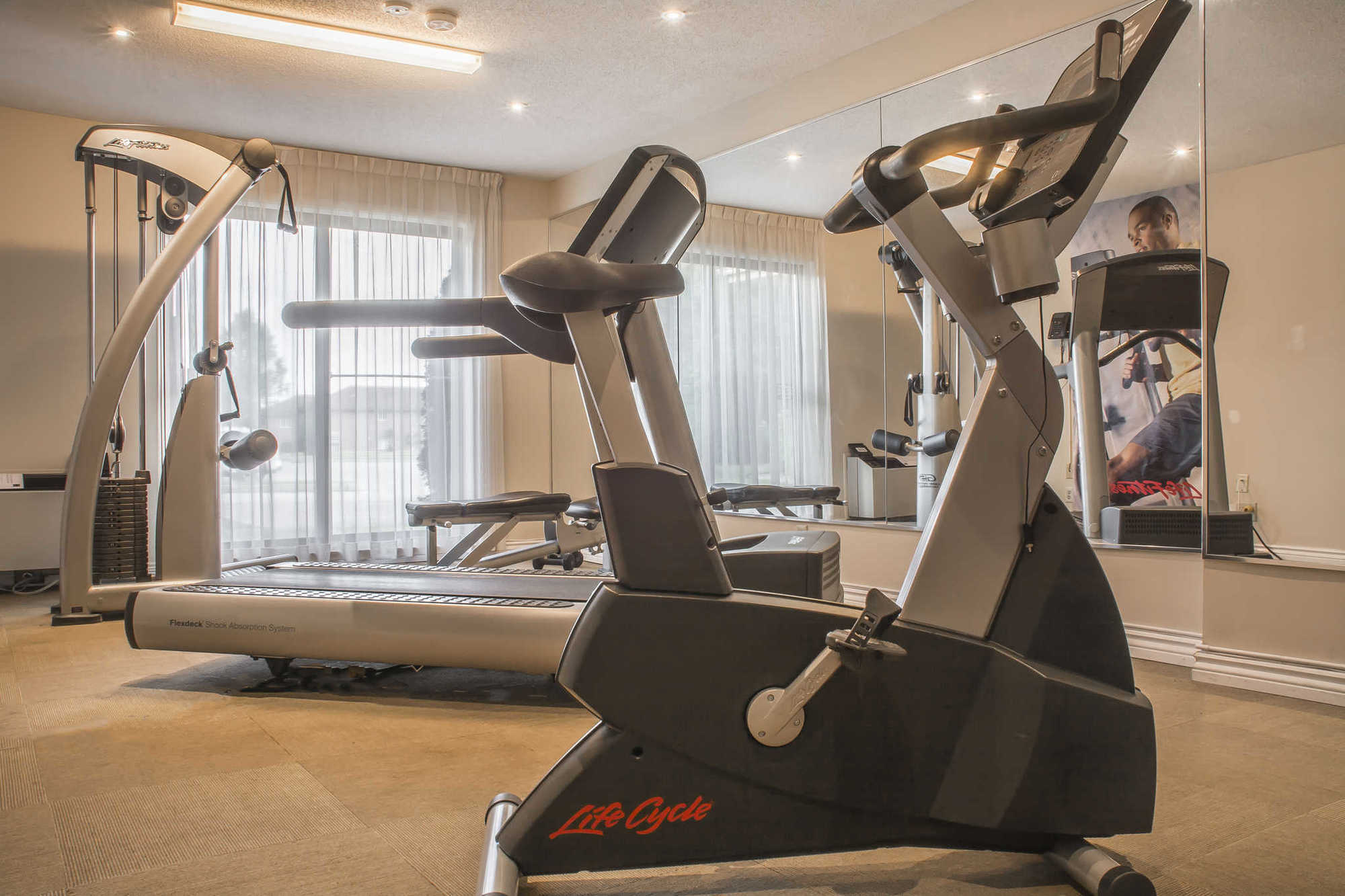 Comfort Inn & Suites Ambassador Bridge Windsor Faciliteiten foto