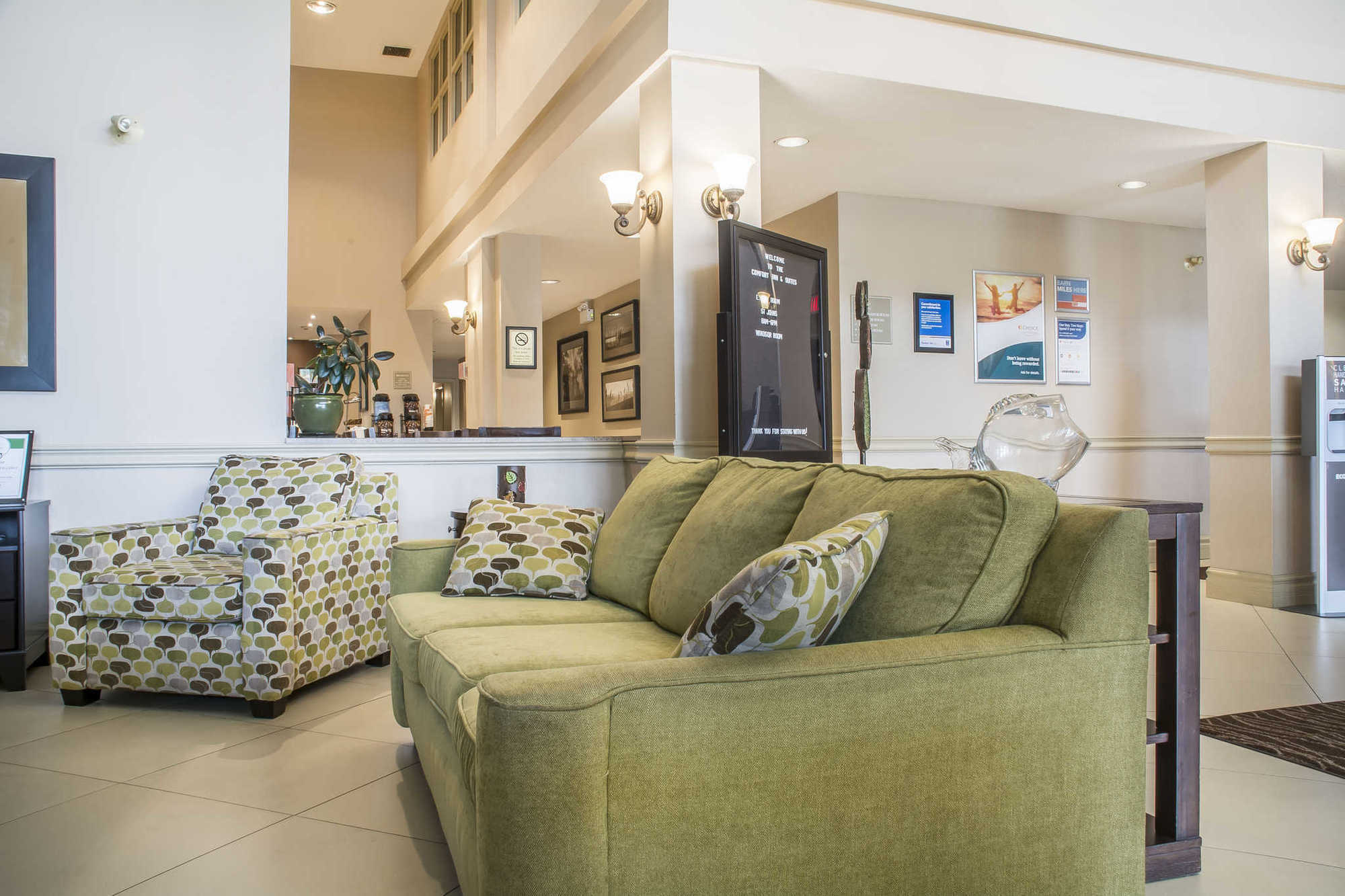 Comfort Inn & Suites Ambassador Bridge Windsor Interieur foto
