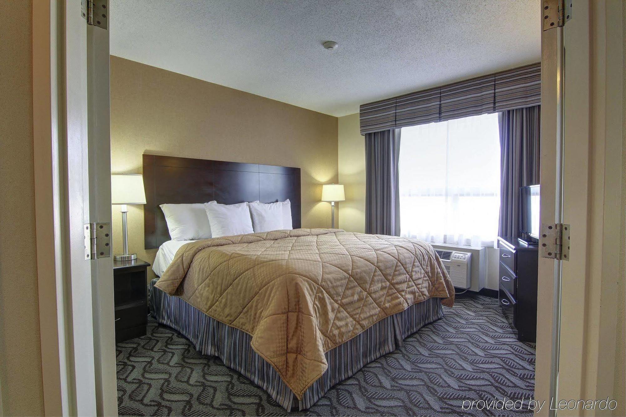 Comfort Inn & Suites Ambassador Bridge Windsor Buitenkant foto